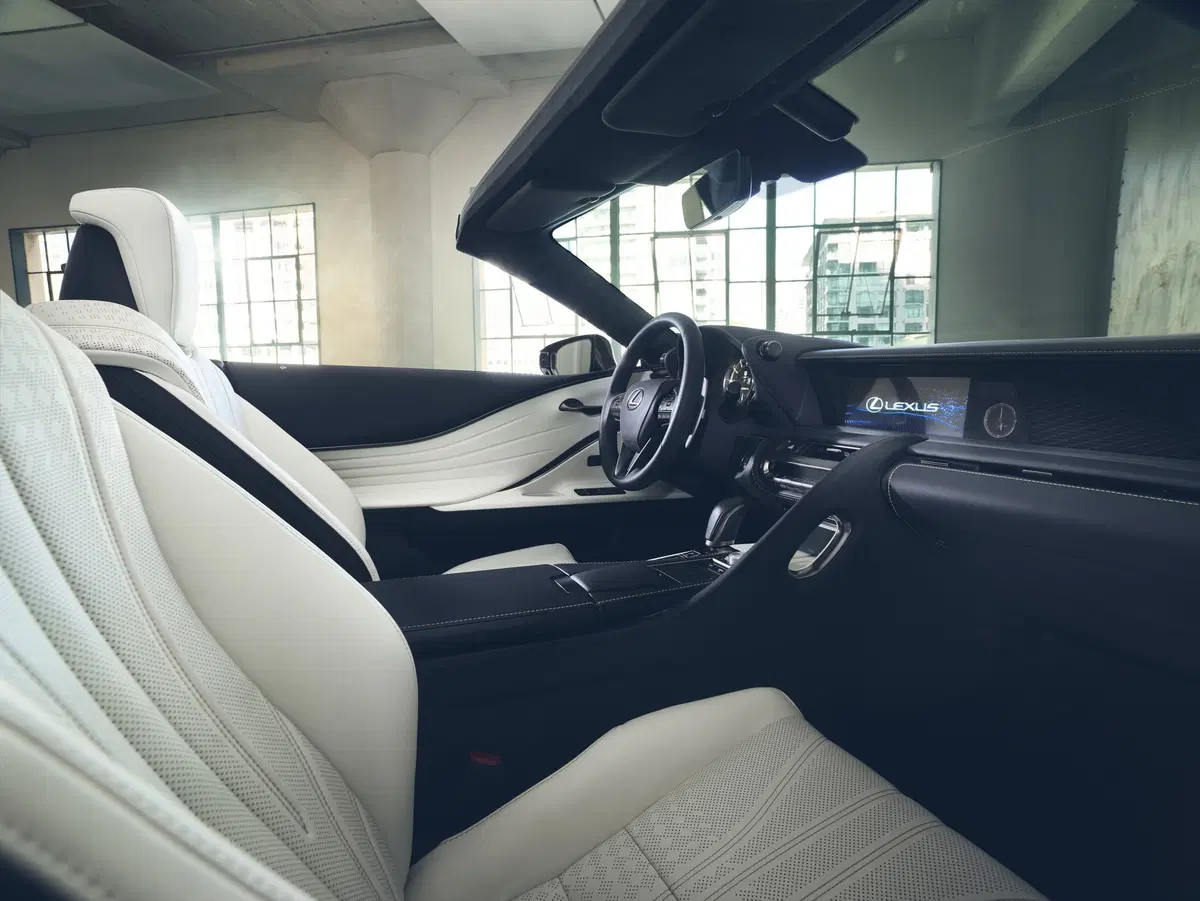 Lexus LC Convertible Concept: dopo Detroit, a Ginevra 2019 [Foto e video] (10)
