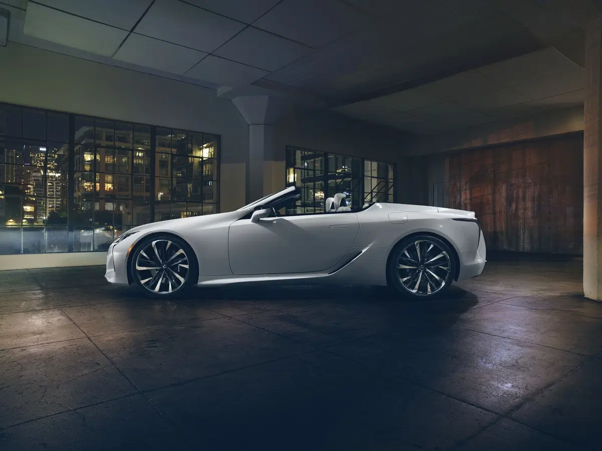 Lexus LC Convertible Concept: dopo Detroit, a Ginevra 2019 [Foto e video] (9)