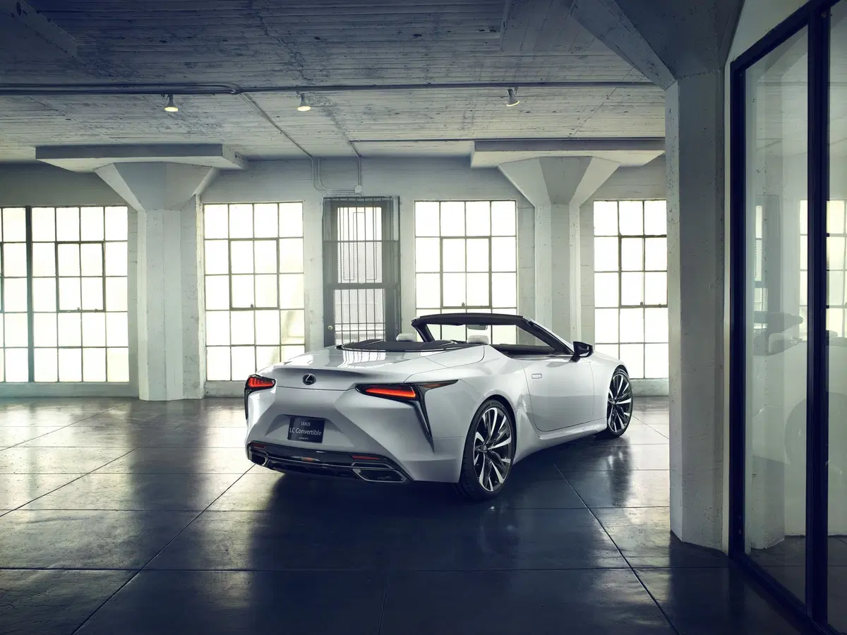Lexus LC Convertible Concept: dopo Detroit, a Ginevra 2019 [Foto e video] (5)