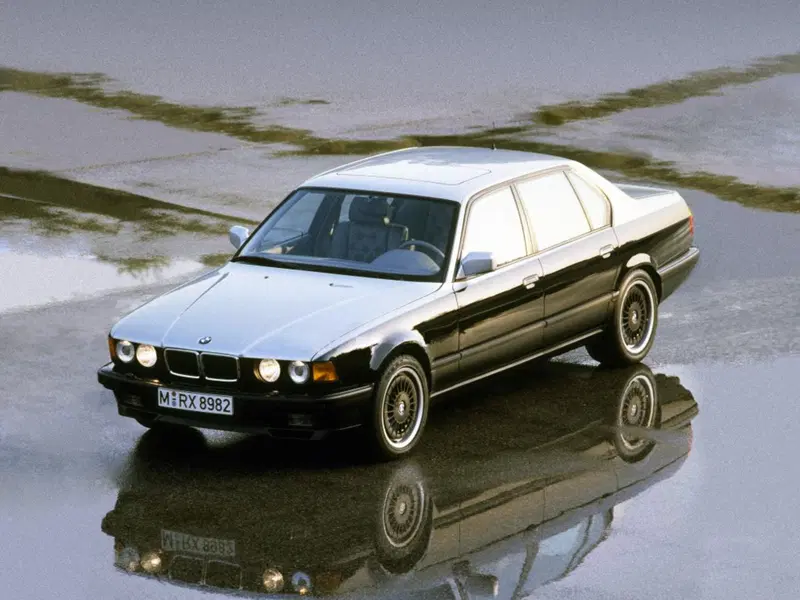 La BMW Serie 7 Limousine che Lagerfeld commissionò a BMW Individual nel 1997