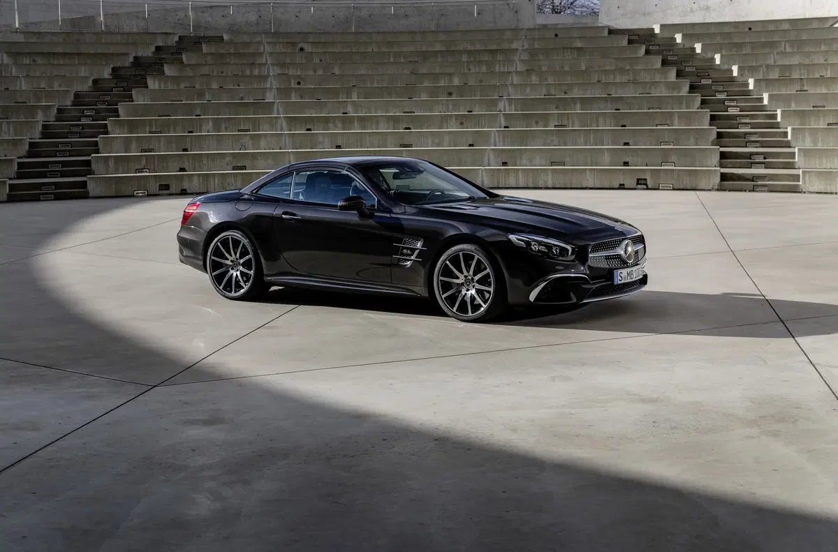 Mercedes SL Grand Edition: dettagli speciali per la cabrio (3)