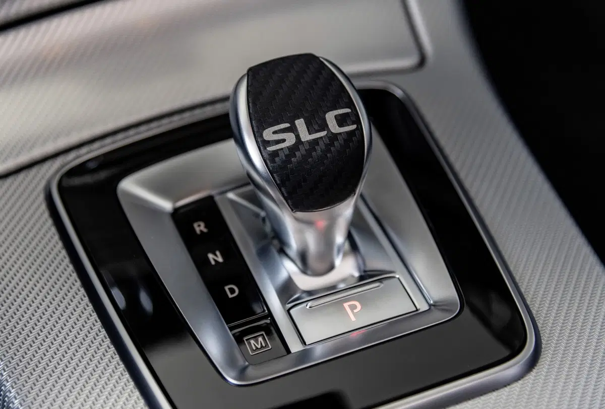 Mercedes SLC Final Edition, gialla come la prima SLK (1997) (8)