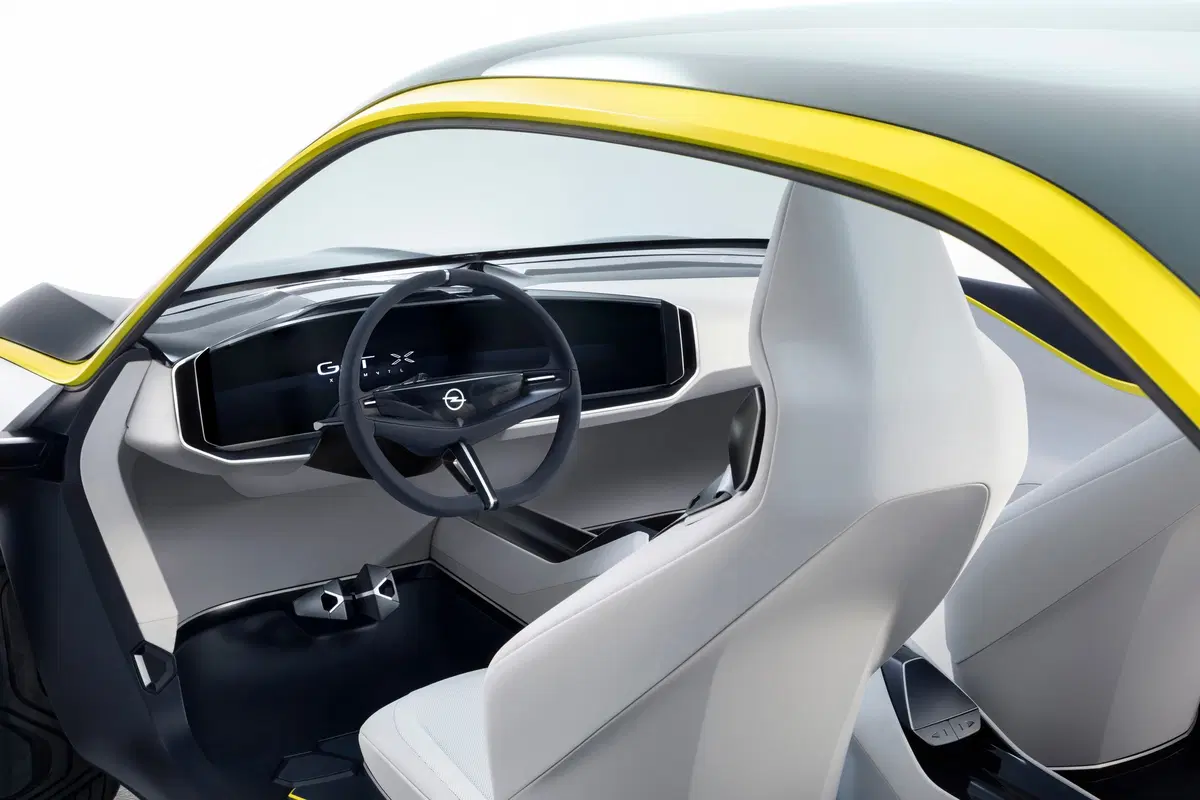 Opel GT Experimental, da qui riparte lo sviluppo di Opel [Video] (2)