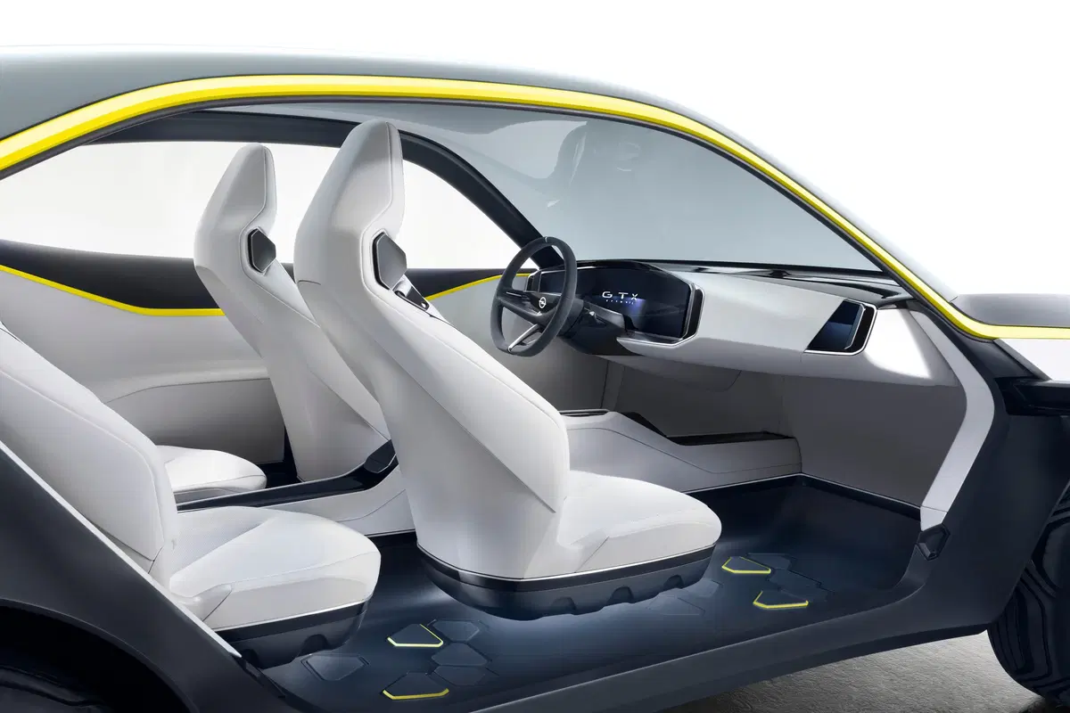 Opel GT Experimental, da qui riparte lo sviluppo di Opel [Video] (3)