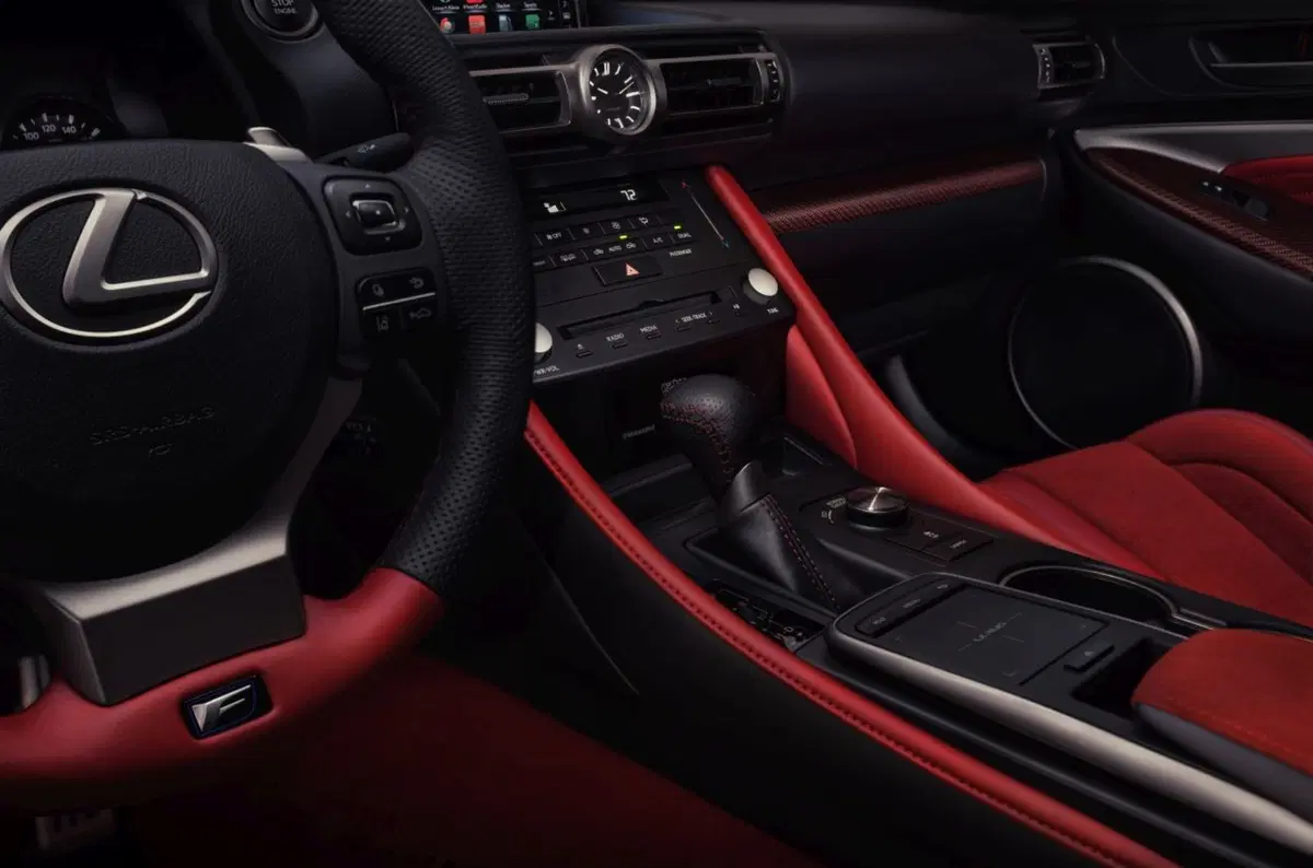 Lexus RC F Track Edition al Salone di Ginevra 2019 (9)