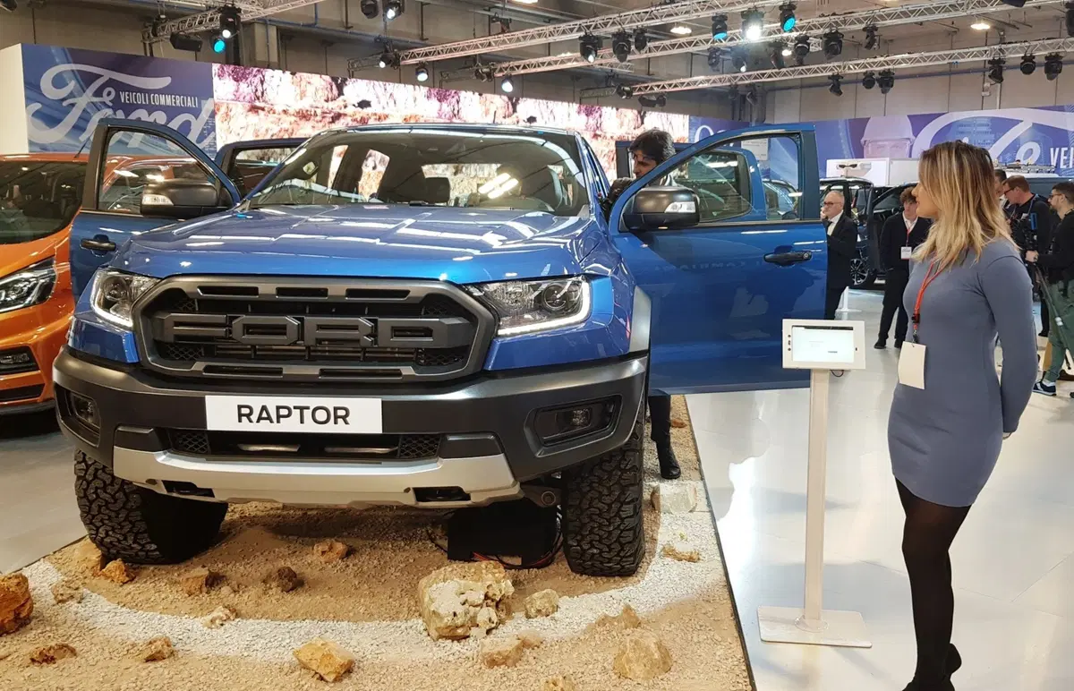 Transpotec Logitec 2019, Ford: rinnovamento gamma commerciali e servizi dedicati [video] (14)
