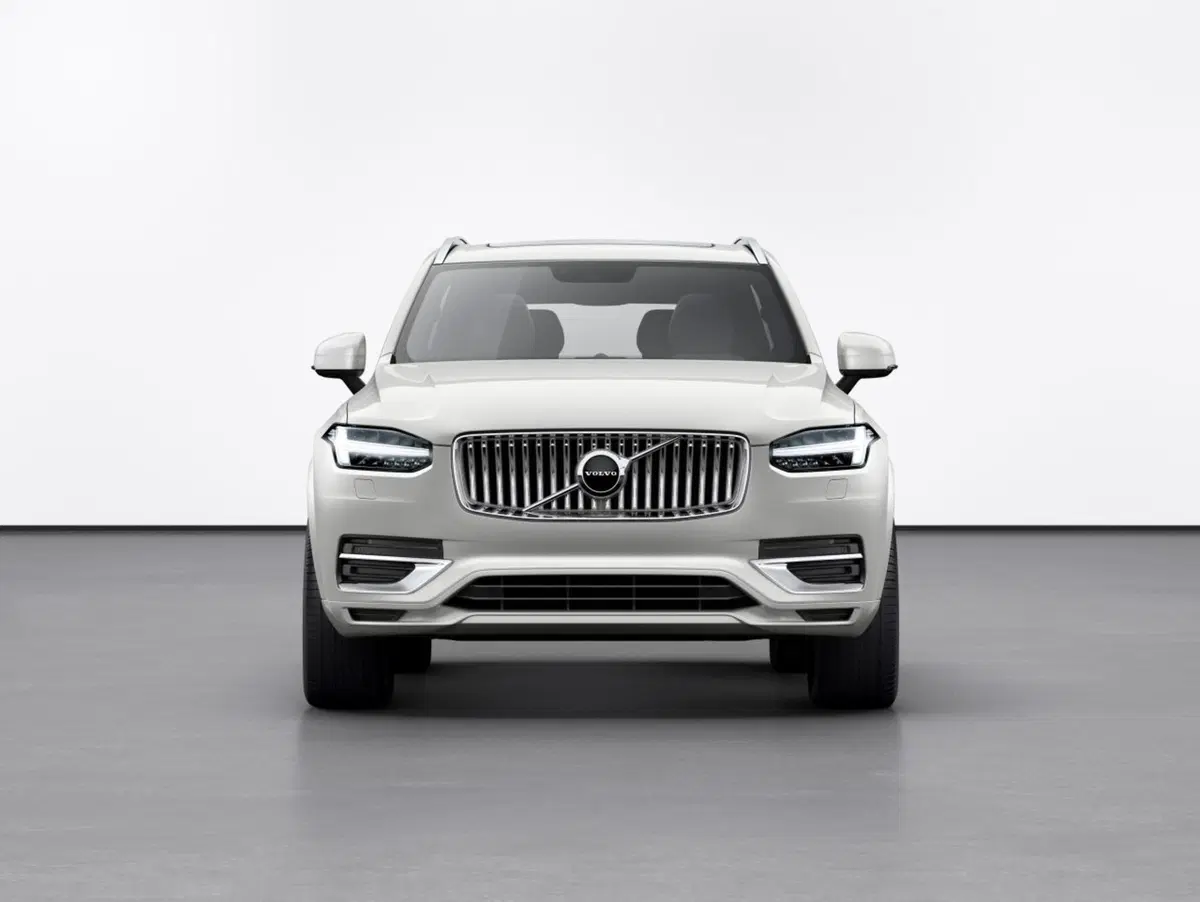 Volvo XC90, tempo di restyling (leggero) (4)