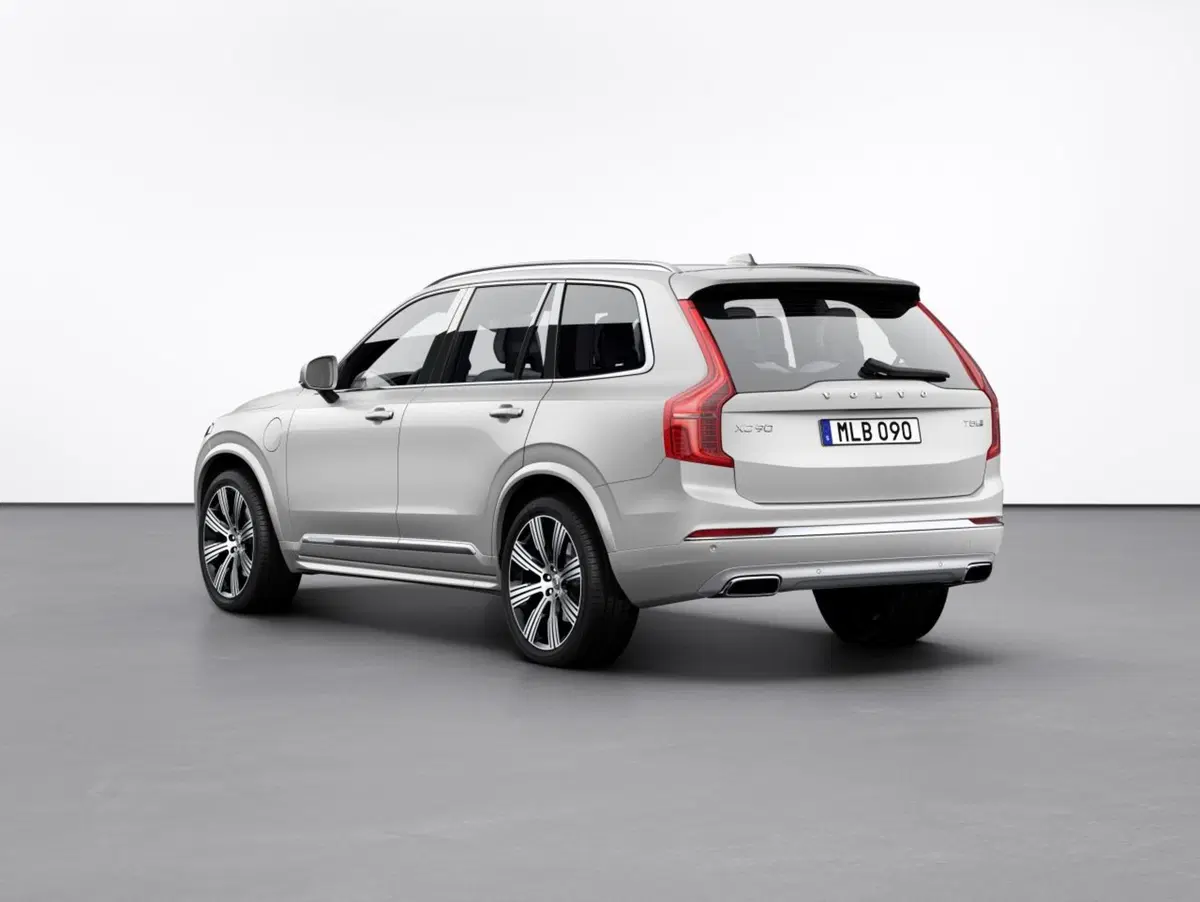 Volvo XC90, tempo di restyling (leggero) (7)