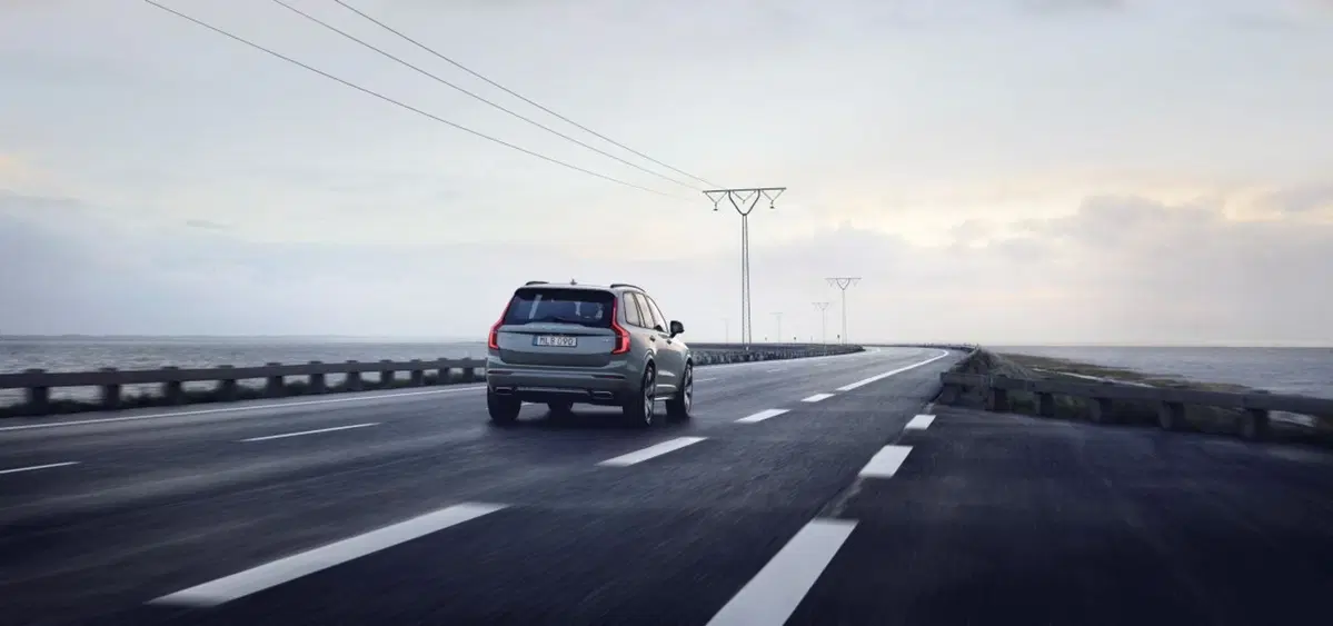 Volvo XC90, tempo di restyling (leggero) (11)