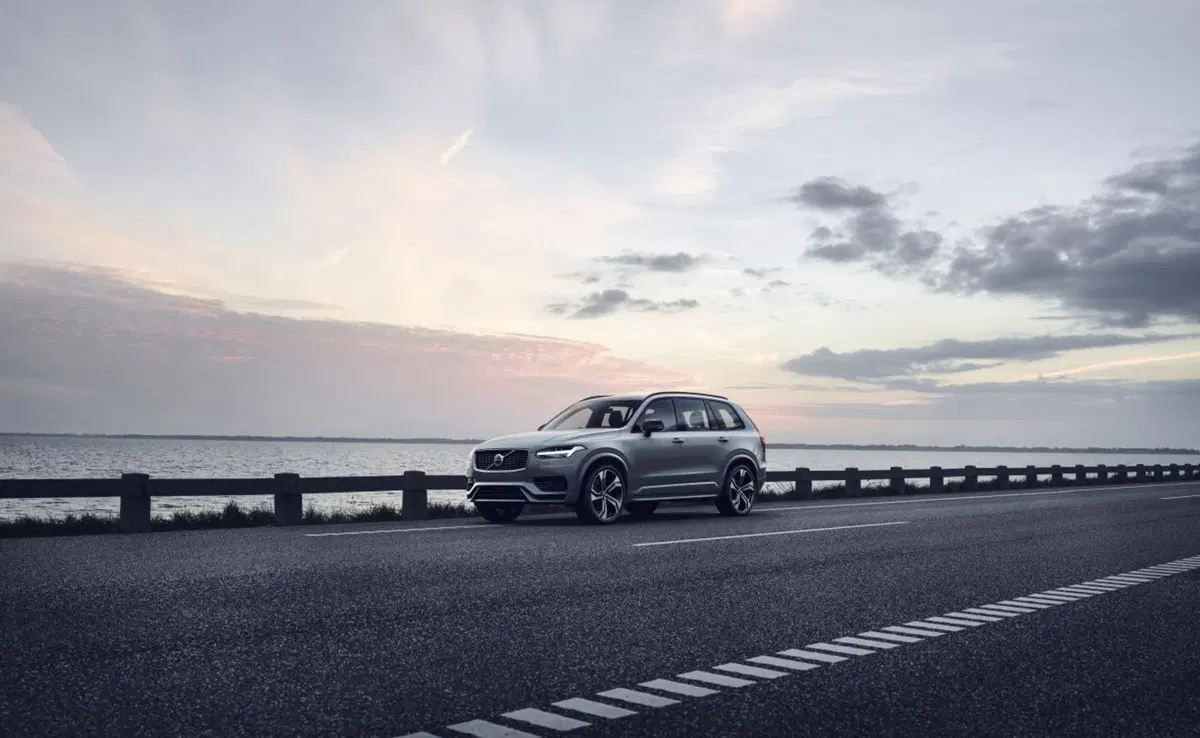 Volvo XC90, tempo di restyling (leggero) (16)