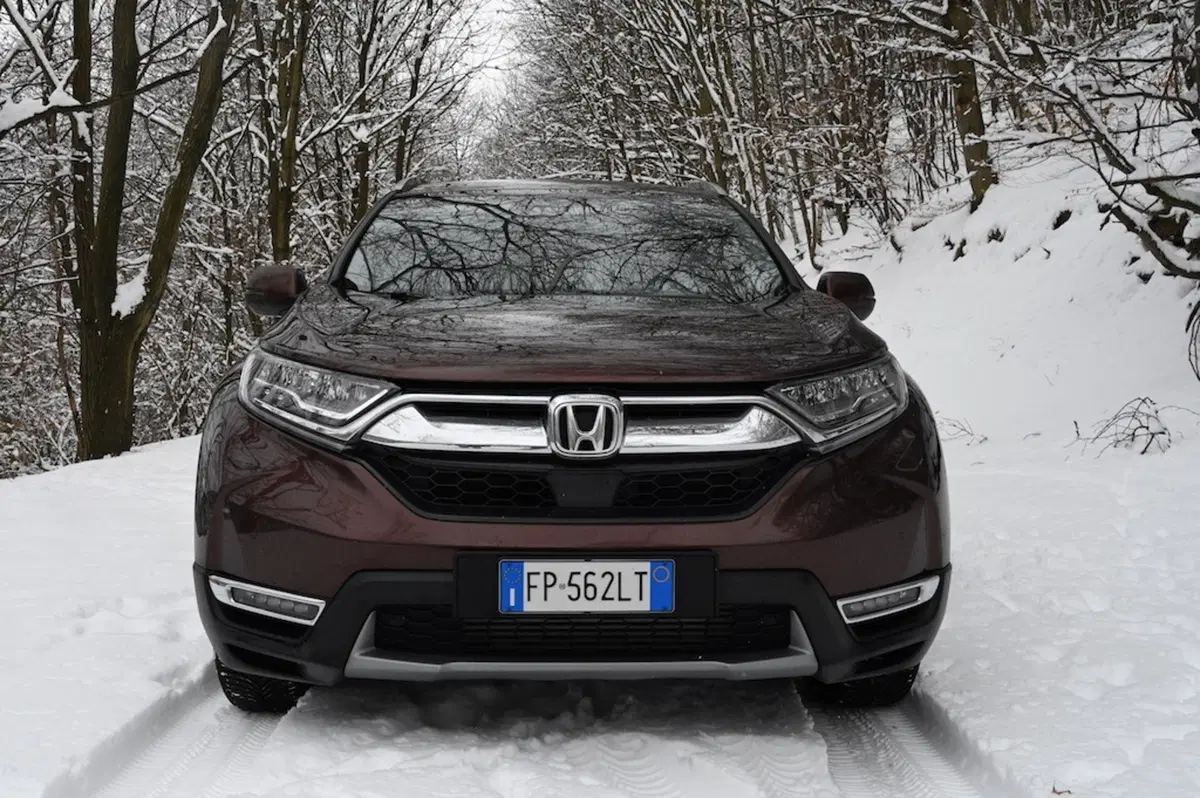 Honda CR-V 1500 VTECH 4x4, al Colle Braida con la neve  (2)