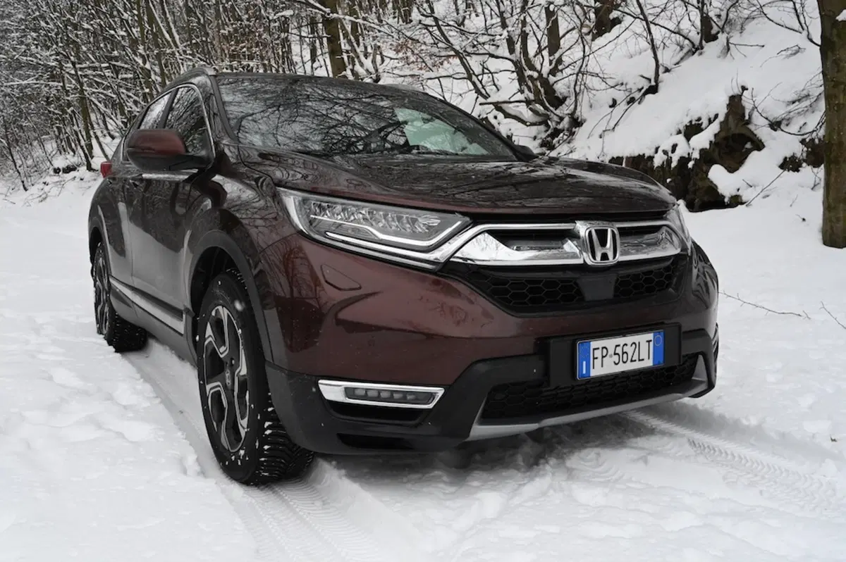 Honda CR-V 1500 VTECH 4x4, al Colle Braida con la neve  (3)