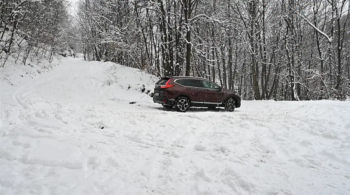 Honda CR-V 1500 VTECH 4x4, al Colle Braida con la neve  (8)