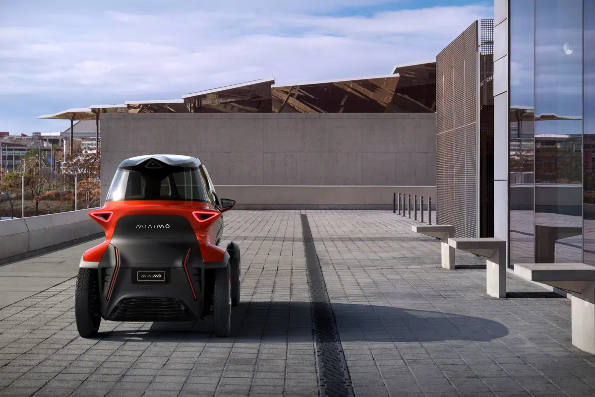 Primo veicolo Seat indipendente da VW: l’elettrico Minimó a due posti [video] (20)