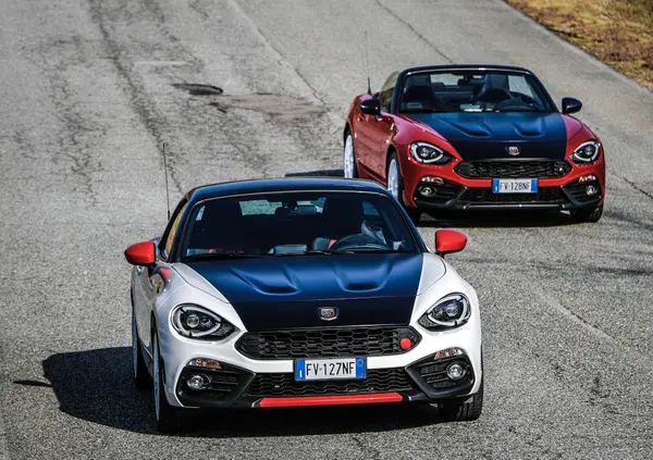 Abarth, a Ginevra la 595 esseesse e la 124 Rally Tribute [Video]