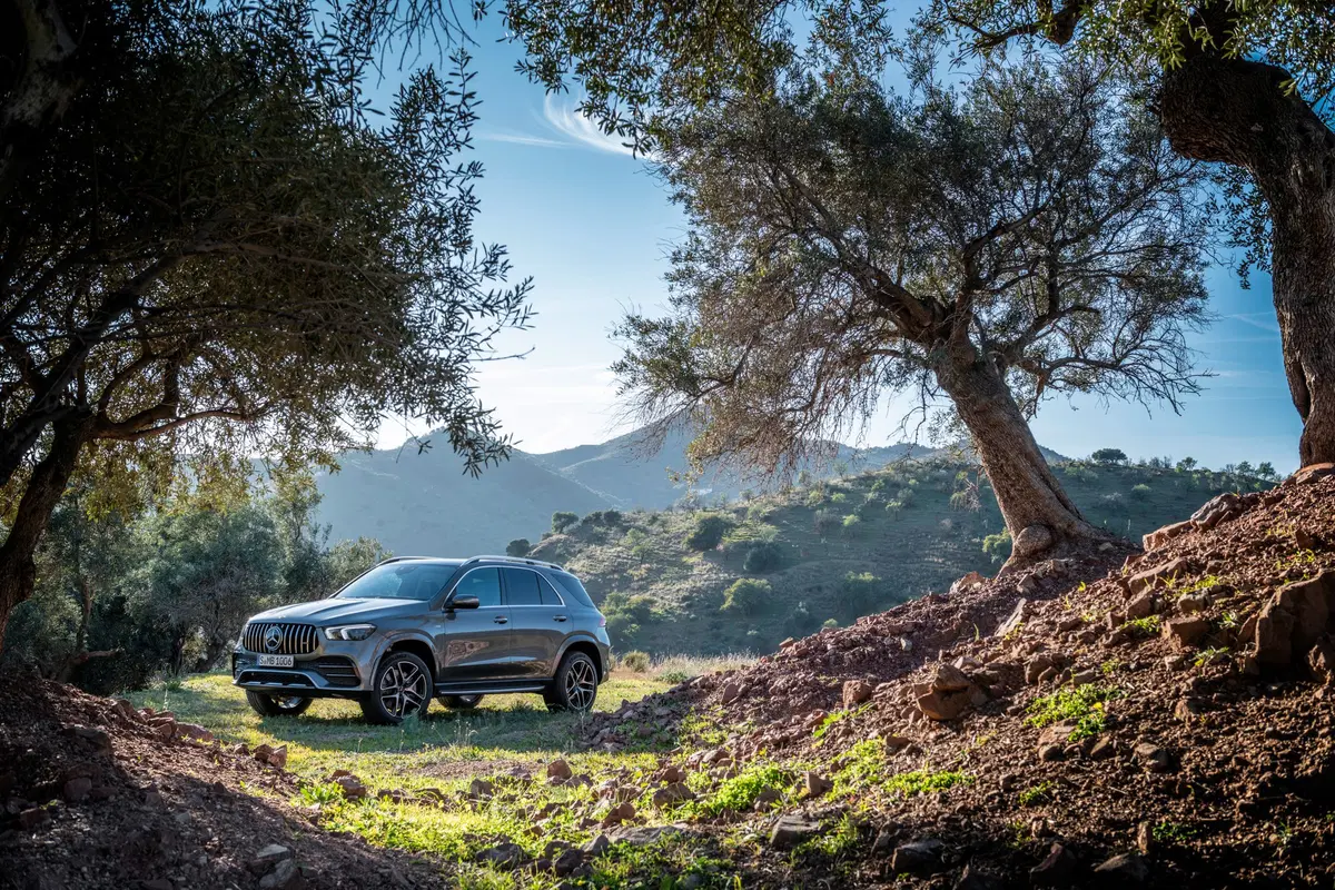 Mercedes-AMG, al Salone di Ginevra 2019 la GLE 53 4Matic+ (13)