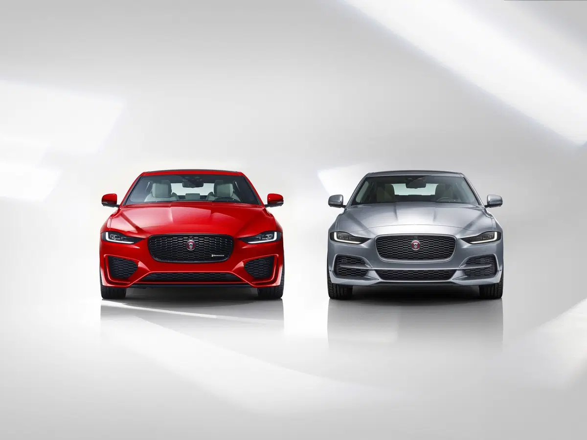 Nuova Jaguar XE: la berlina si rinnova da cima a fondo [Foto e video] (11)