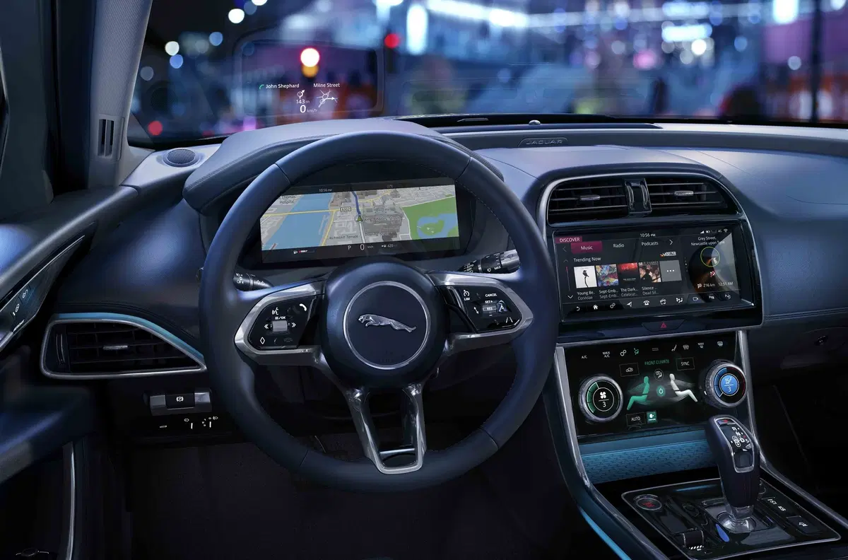 Nuova Jaguar XE: la berlina si rinnova da cima a fondo [Foto e video] (22)