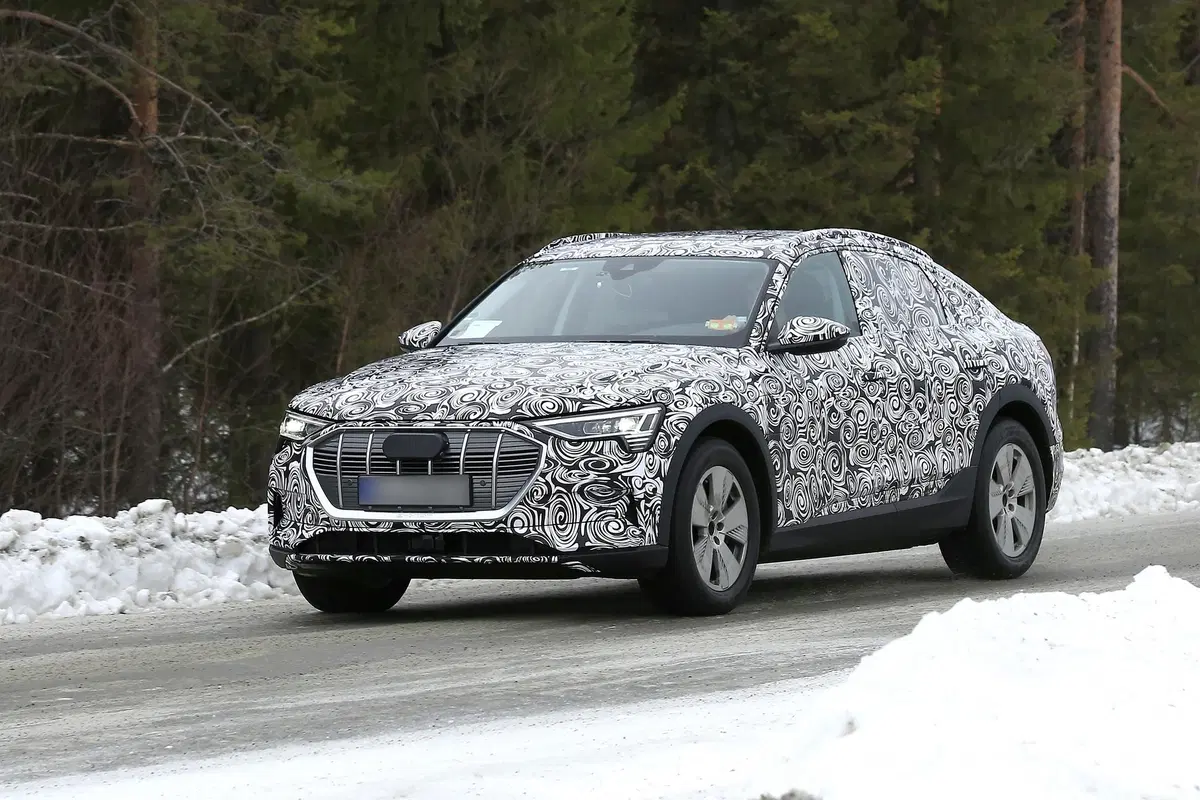 Audi e-tron: il SUV elettrico diventa Sportback [Foto spia] (6)