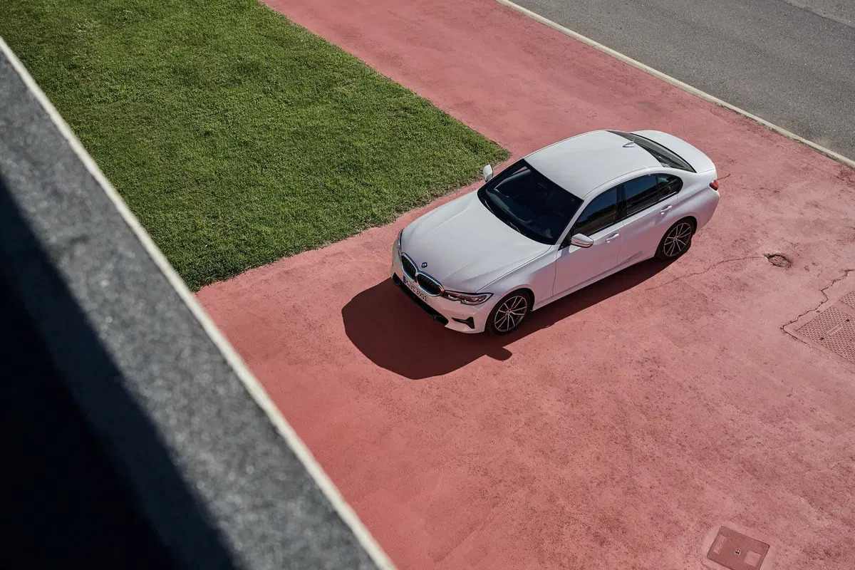 BMW Serie 3 2019 | La G20 è spaziosa e tecnologica [Video] (6)
