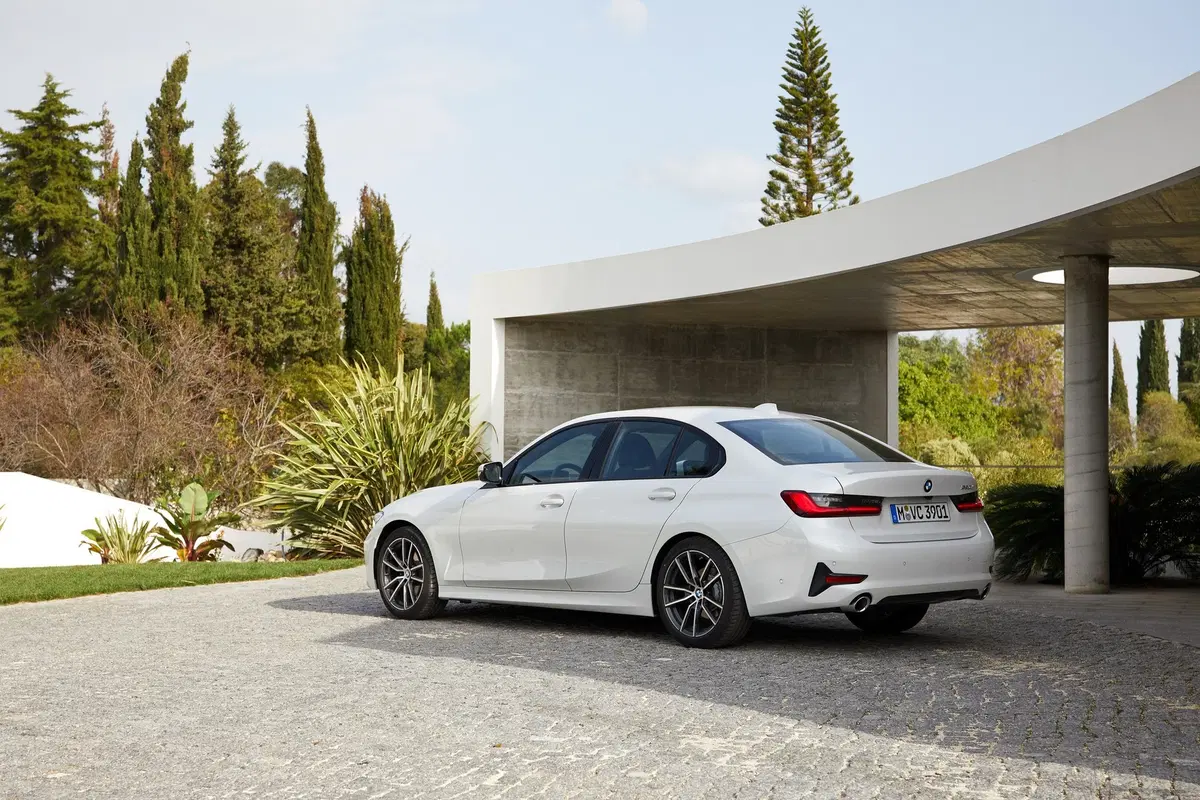 BMW Serie 3 2019 | La G20 è spaziosa e tecnologica [Video] (3)