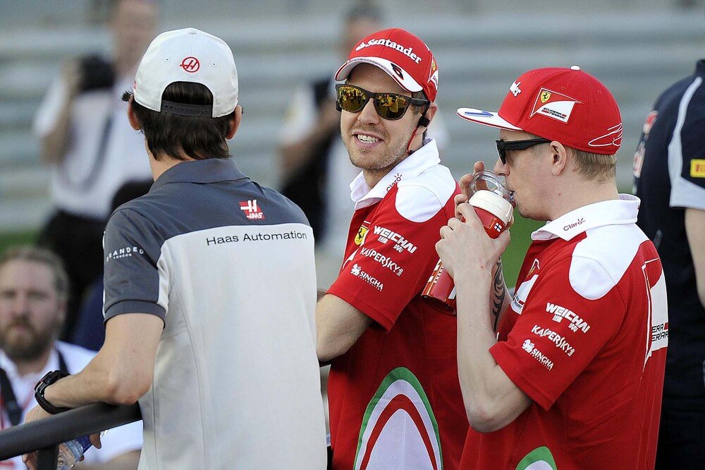 Ferrari sulle montagne russe: Raikkonen secondo, Vettel out prima del via