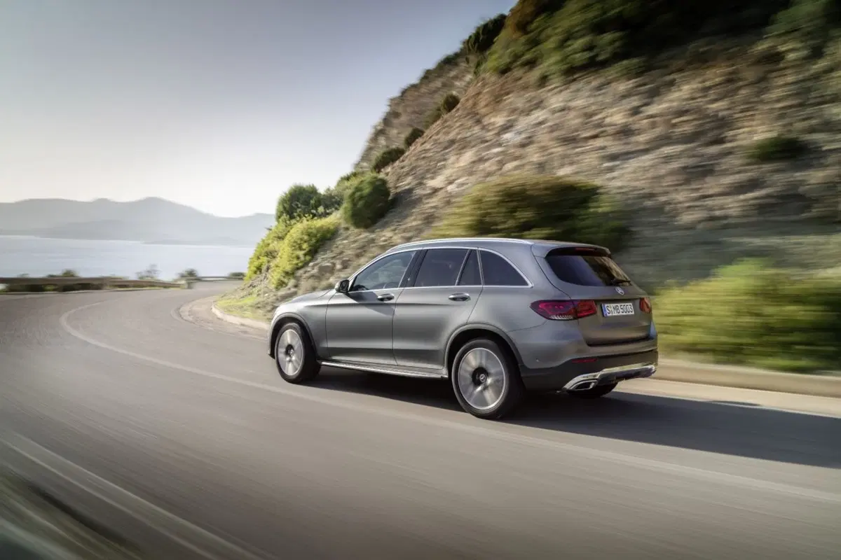 Mercedes GLC, il restyling al Salone di Ginevra 2019 (5)