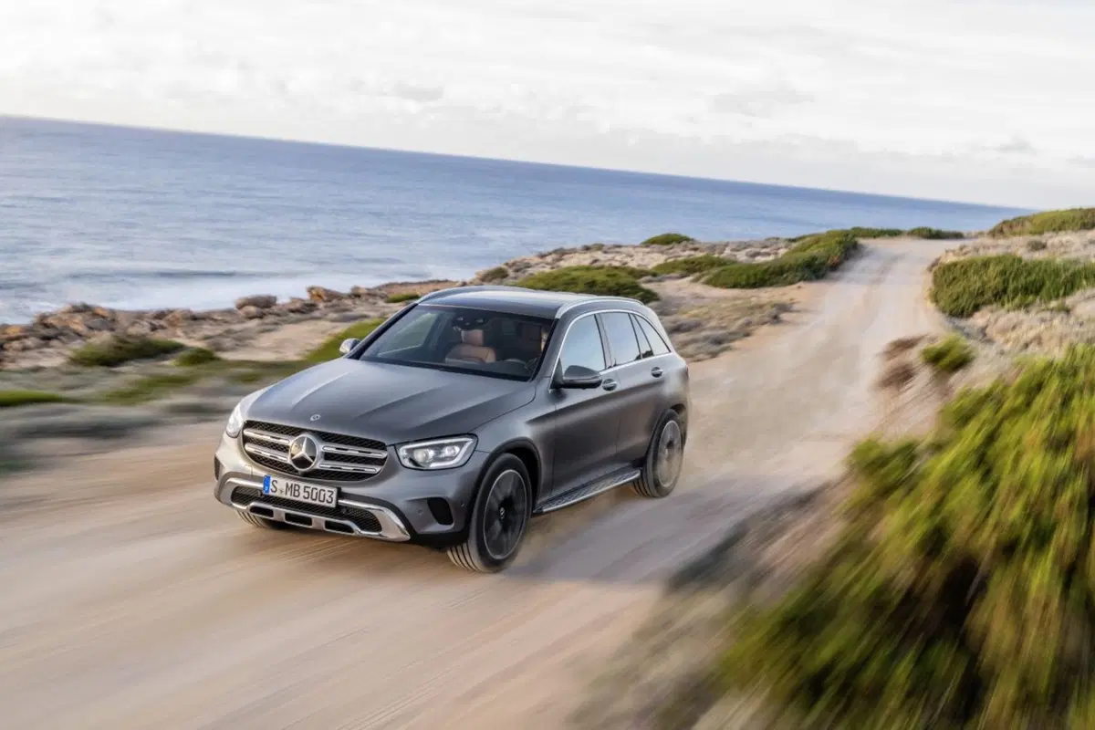 Mercedes GLC, il restyling al Salone di Ginevra 2019 (14)