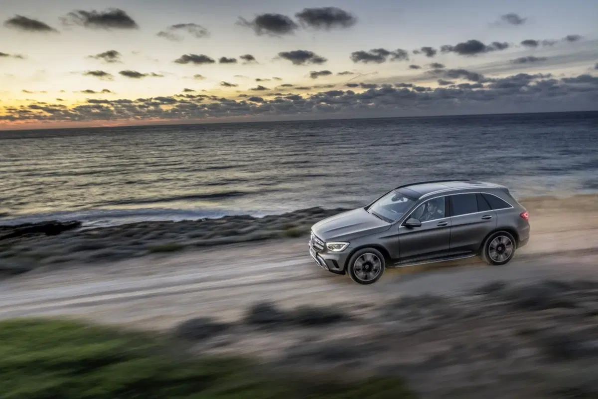 Mercedes GLC, il restyling al Salone di Ginevra 2019 (16)
