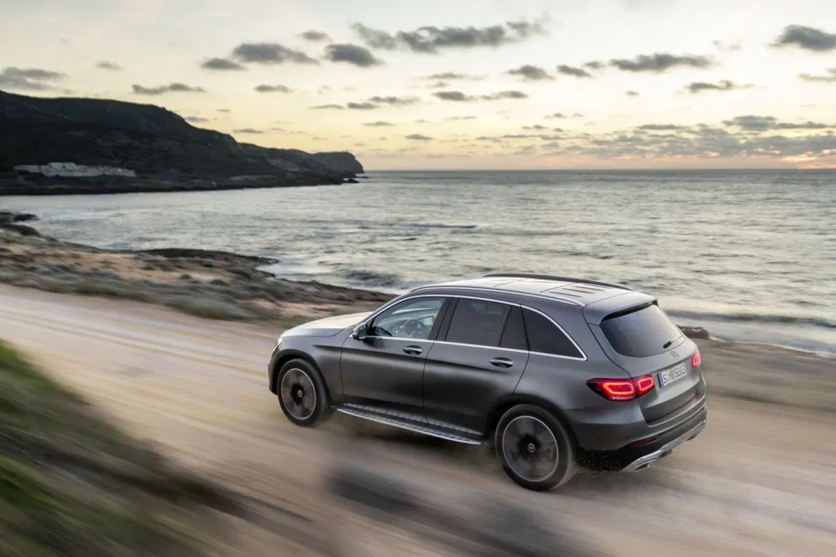 Mercedes GLC, il restyling al Salone di Ginevra 2019 (18)