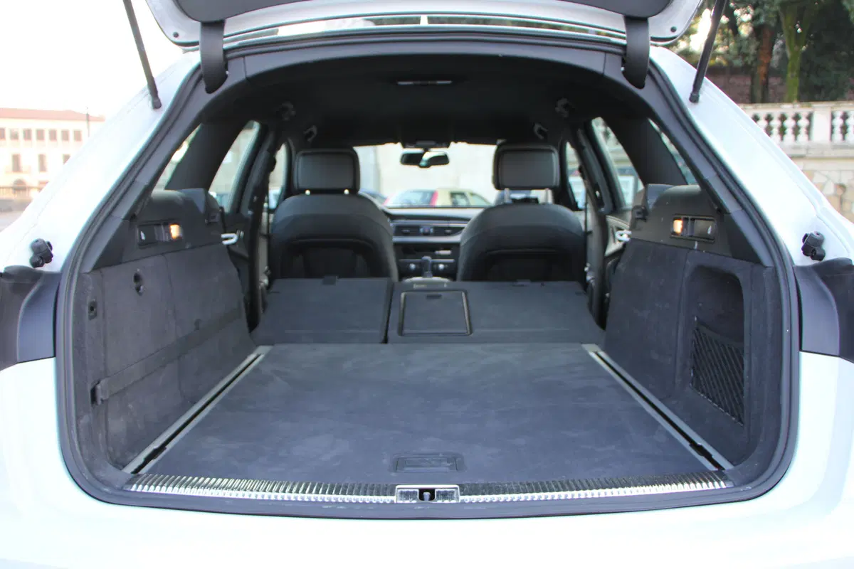 Audi A6 restyling, evoluzione costante (45)