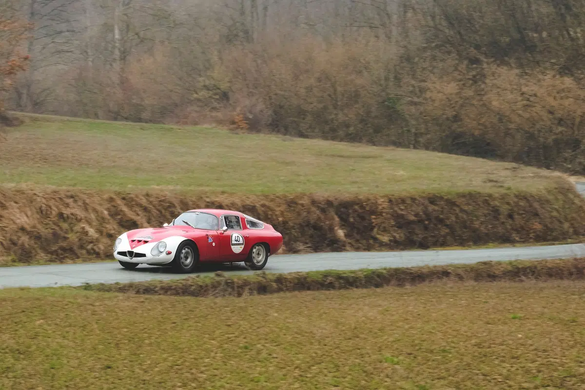 Coppa Milano Sanremo: 70 auto classiche e 5 Moto Guzzi di Moto.it pronte!  (12)