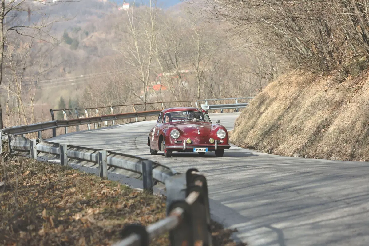 Coppa Milano Sanremo: 70 auto classiche e 5 Moto Guzzi di Moto.it pronte!  (13)