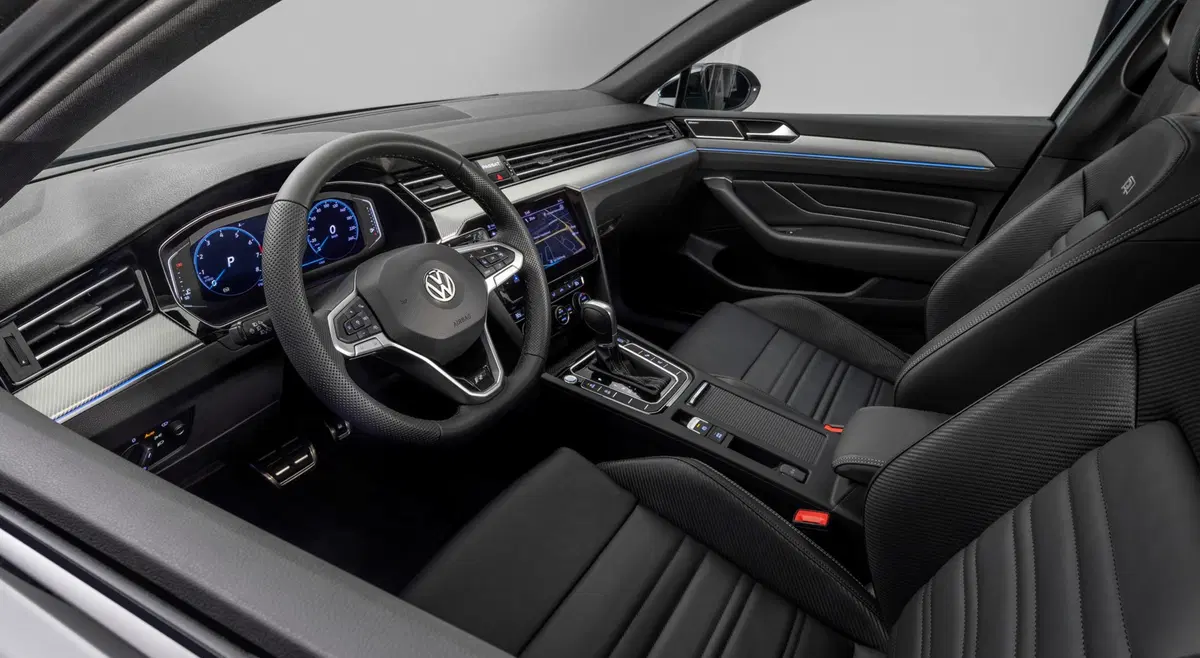 Volkswagen Passat Sporty Limited Edition al Salone di Ginevra 2019 (4)