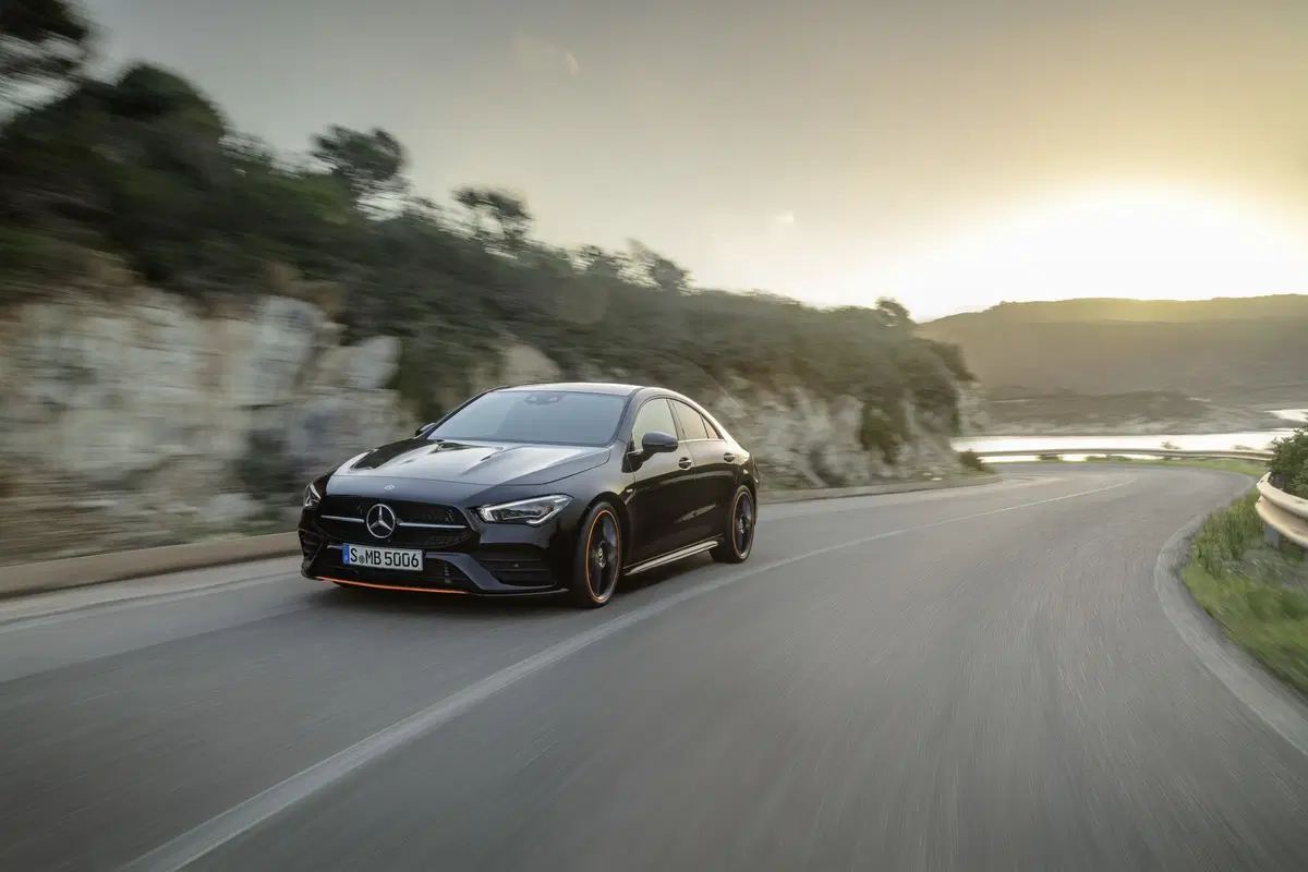 Mercedes CLA 2019: prezzi da 34.000 euro, arriva a maggio [Video] (9)