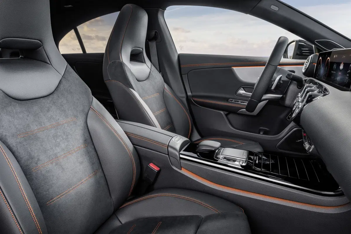 Mercedes CLA 2019: prezzi da 34.000 euro, arriva a maggio [Video] (10)