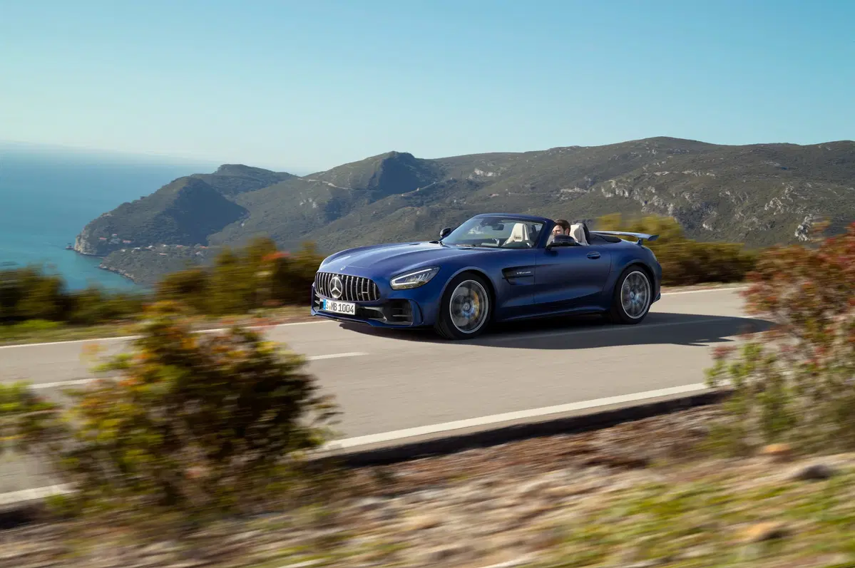 Mercedes AMG GT R Roadster, debutto al Salone di Ginevra 2019 (20)
