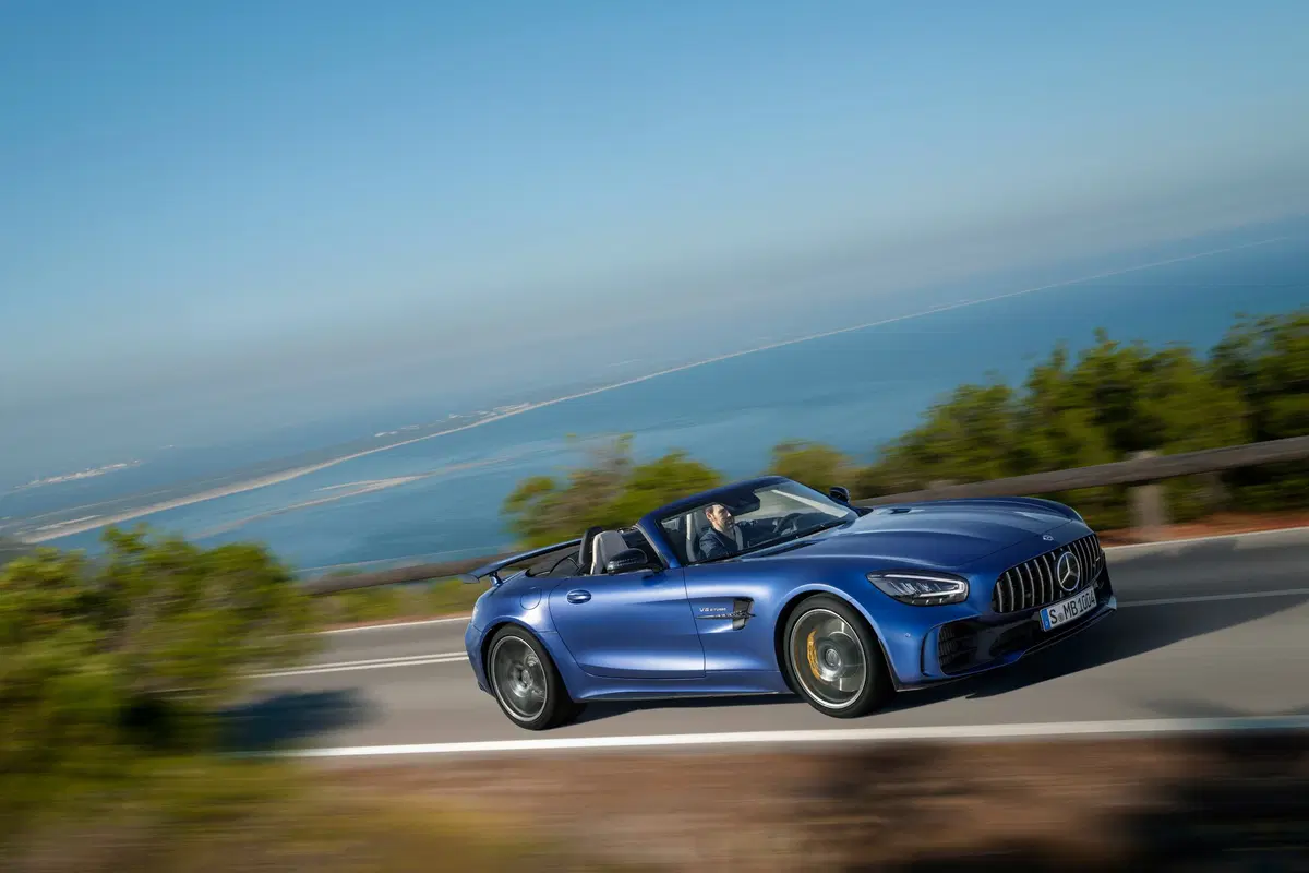 Mercedes AMG GT R Roadster, debutto al Salone di Ginevra 2019 (21)