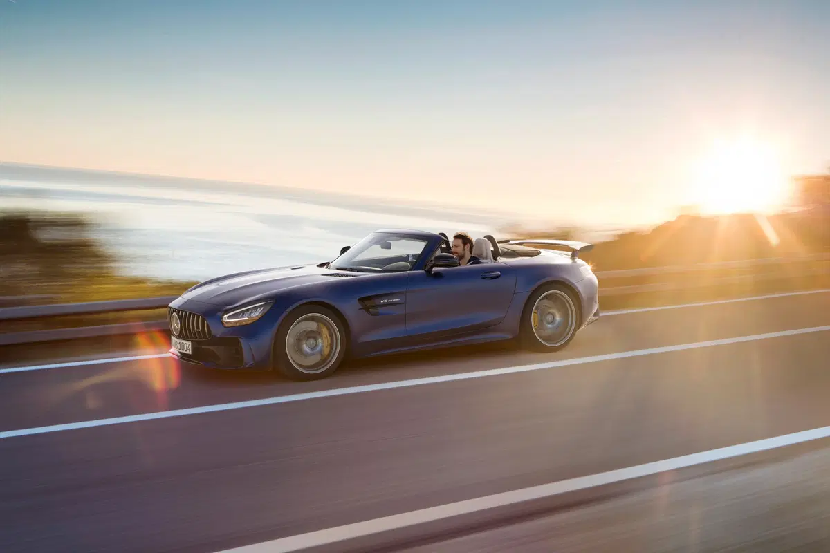 Mercedes AMG GT R Roadster, debutto al Salone di Ginevra 2019 (22)