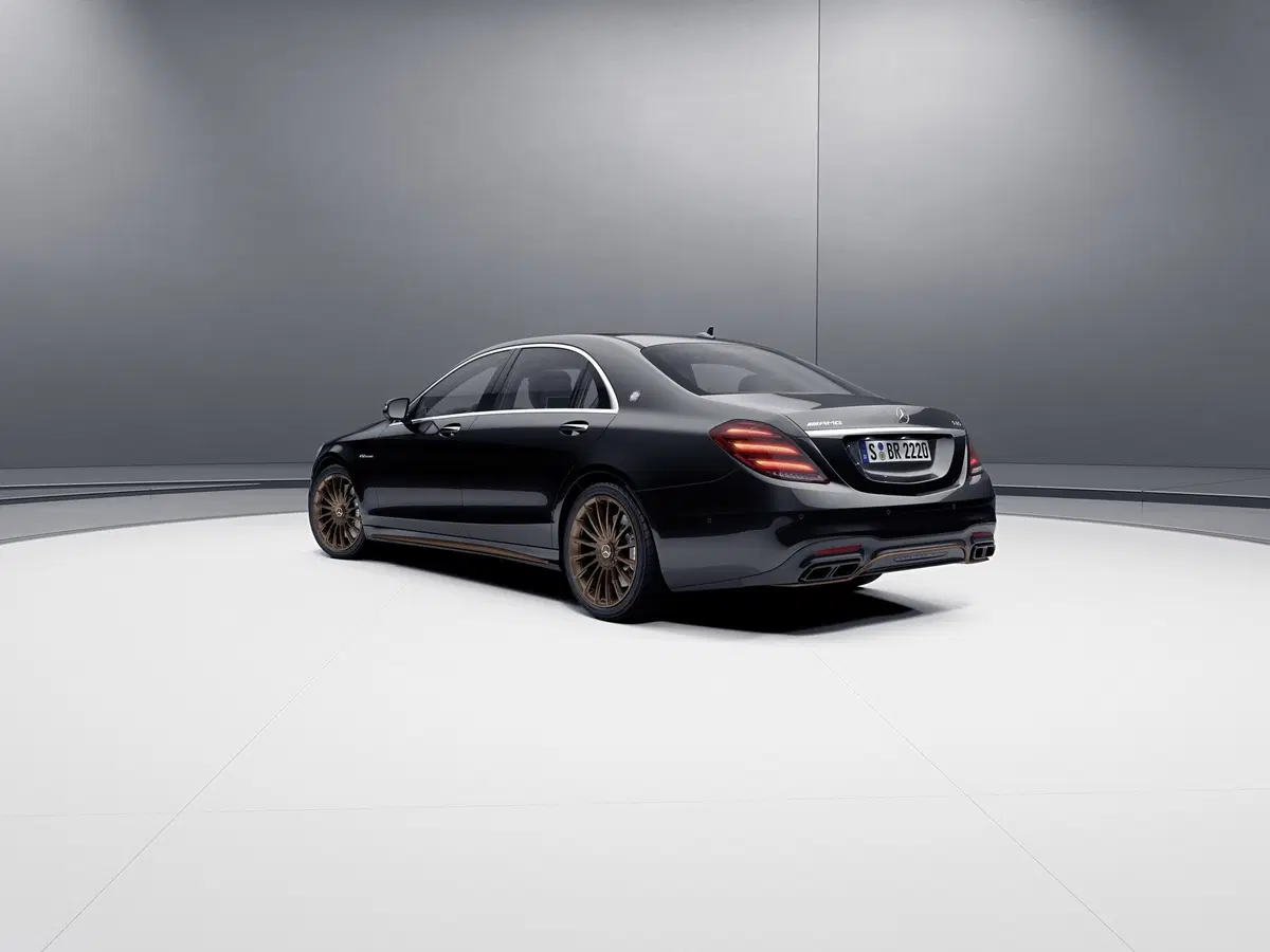 Mercedes-AMG S 65 Final Edition al Salone di Ginevra 2019 (2)