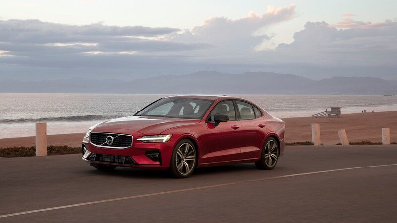 Volvo: velocit&agrave; massima limitata a 180 km/h dal 2020