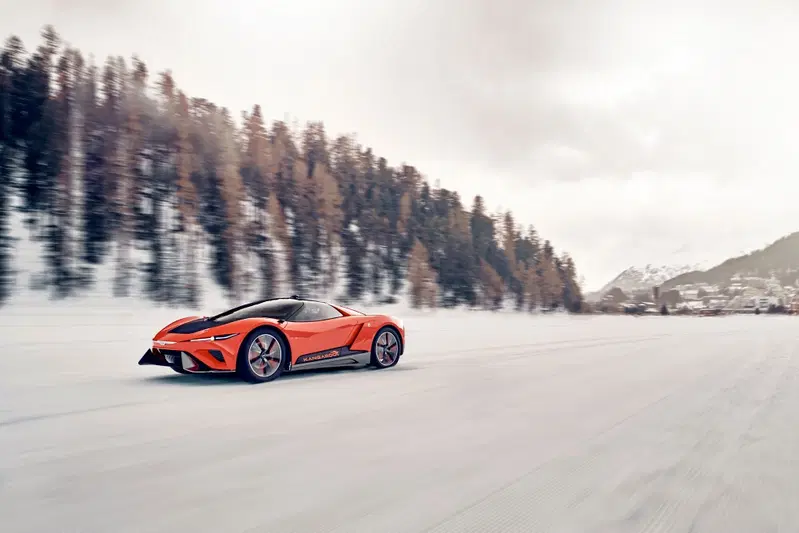 La GFG Style Kangaroo in azione sulla neve