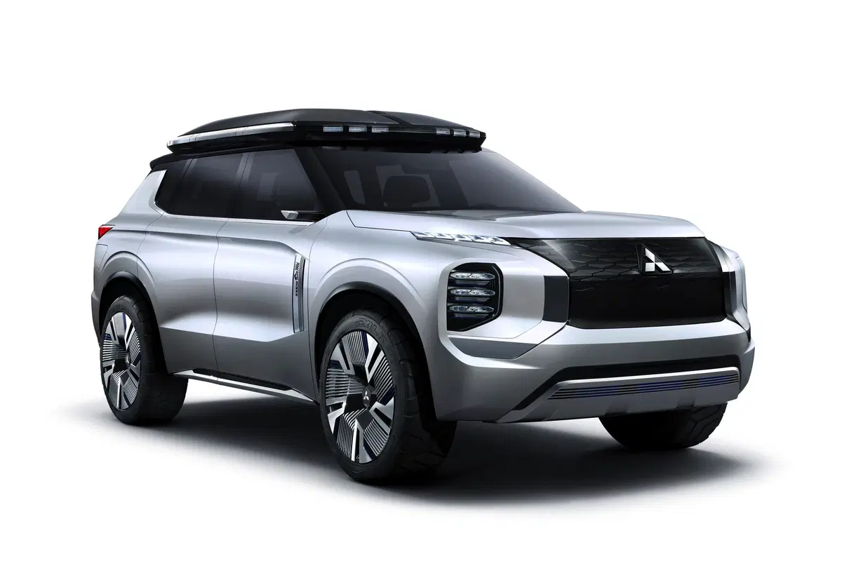 Mitsubishi Engelberg Tourer: concept al Salone di Ginevra 2019 (6)