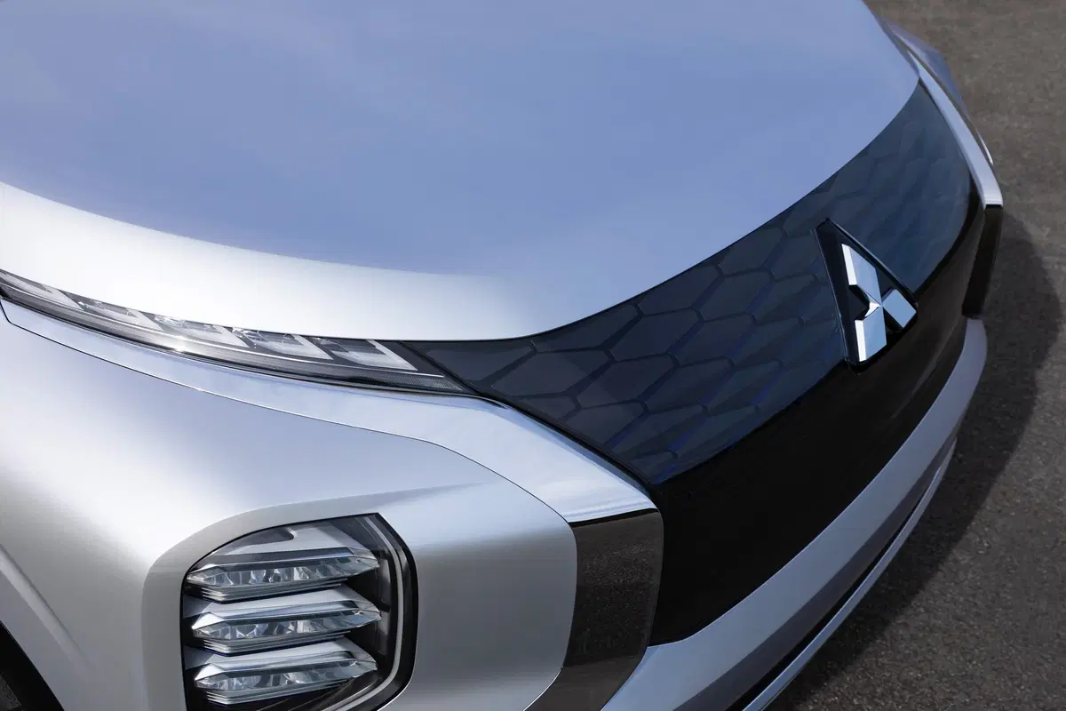 Mitsubishi Engelberg Tourer: concept al Salone di Ginevra 2019 (12)