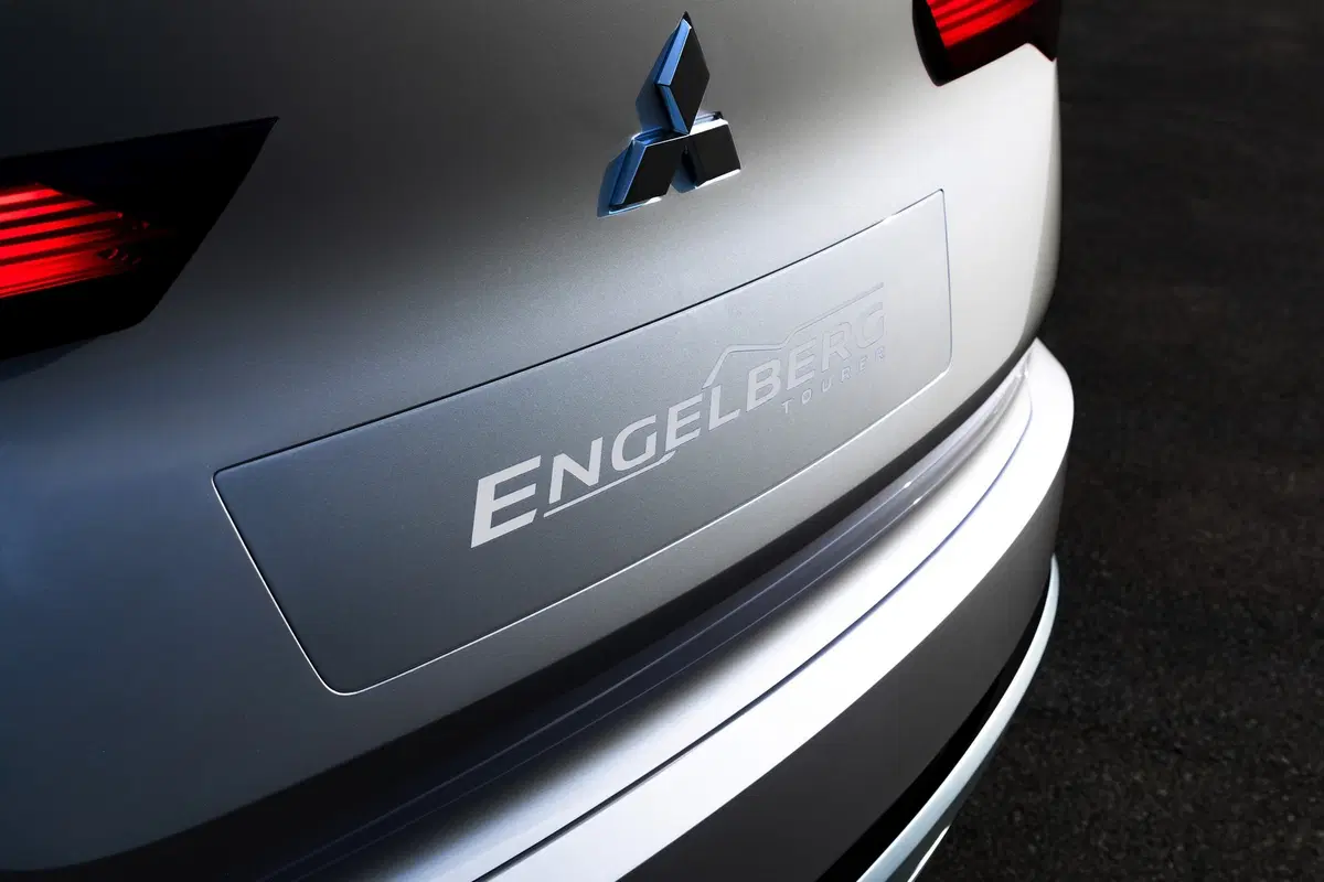 Mitsubishi Engelberg Tourer: concept al Salone di Ginevra 2019 (13)