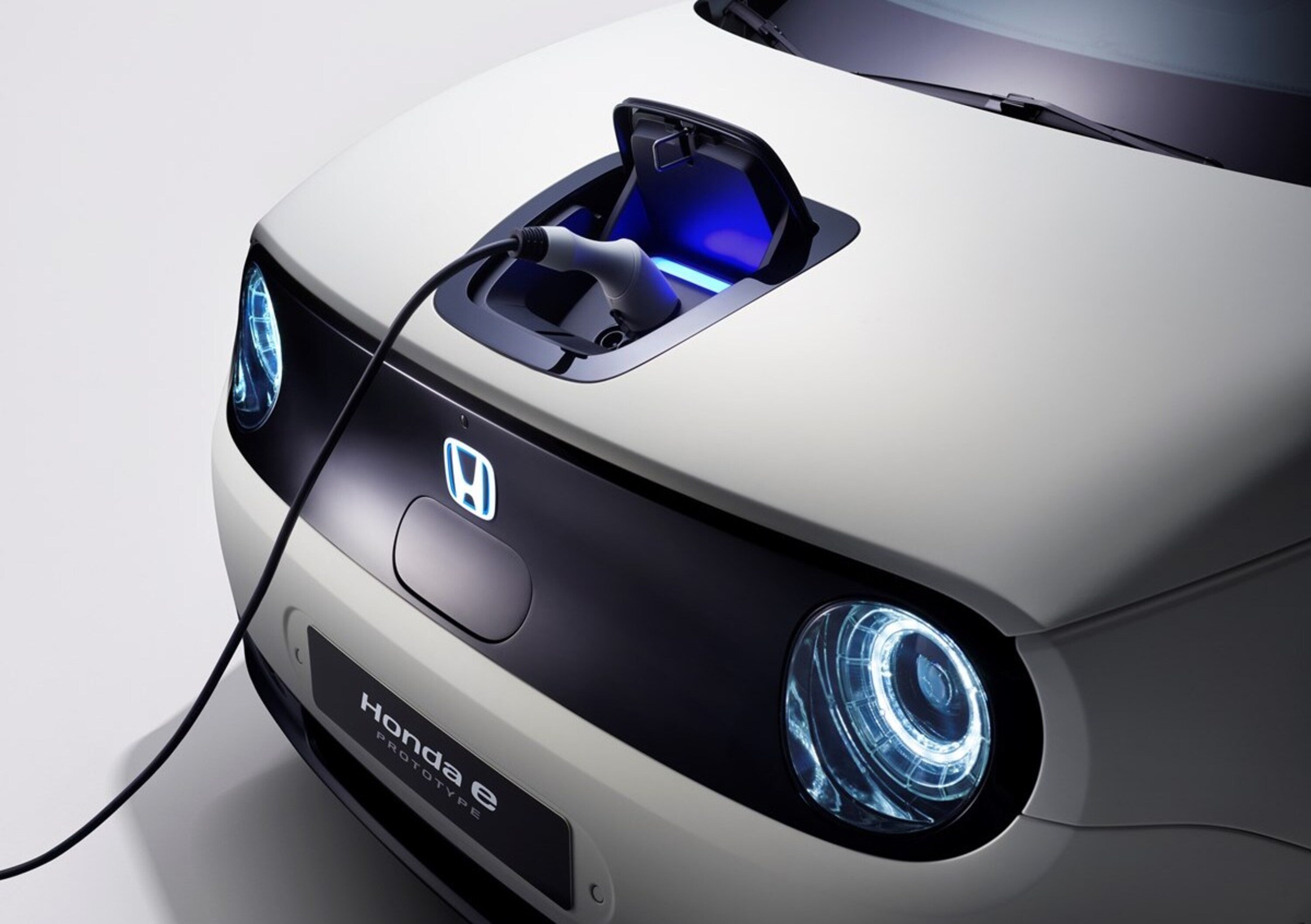 Honda: &laquo;Dal 2025 solo auto elettriche&raquo;