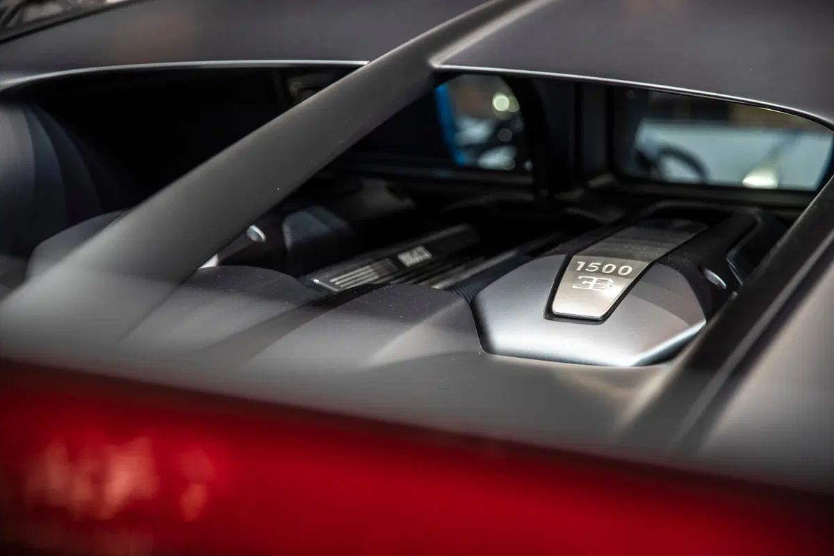 Bugatti Chiron Sport, a Ginevra la serie speciale 110 ans Bugatti (7)
