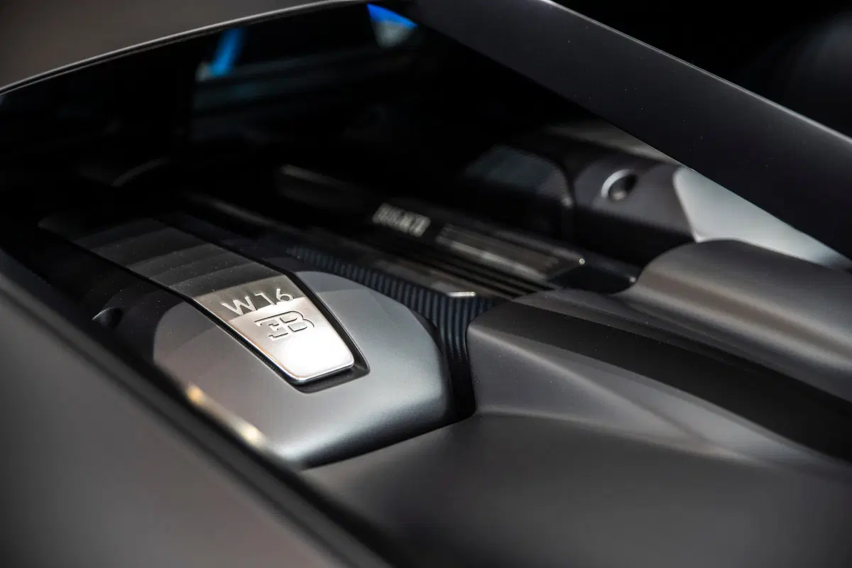 Bugatti Chiron Sport, a Ginevra la serie speciale 110 ans Bugatti (4)