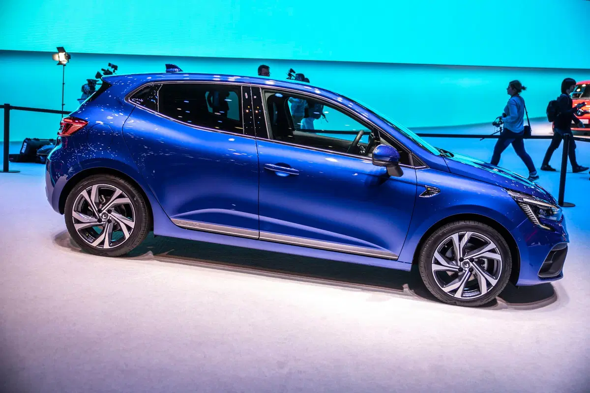 Nuova Renault Clio: ecco la 5^ generazione [Foto e video] (6)