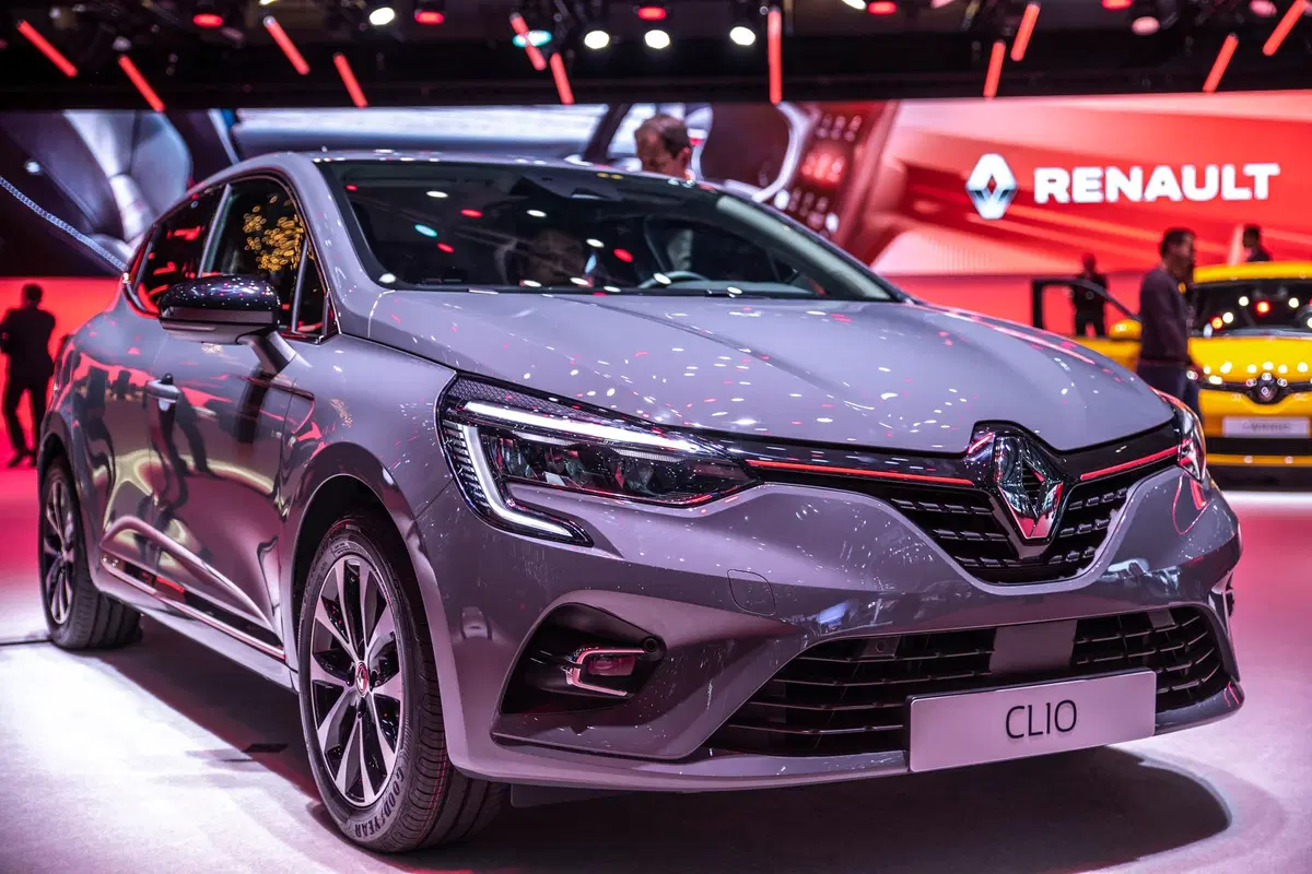 Nuova Renault Clio: ecco la 5^ generazione [Foto e video]